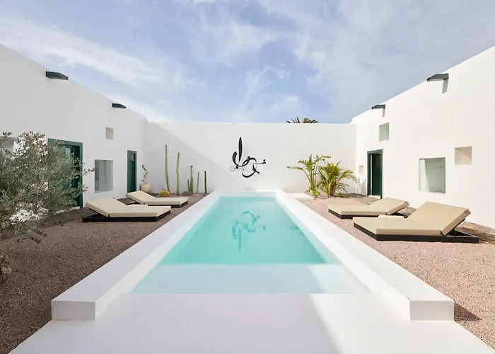 Casa Montelongo - Adults Only فيلة